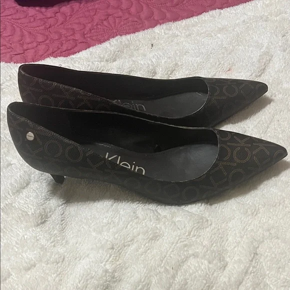 Calvin Klein Brown Patterned Heels - Picture 2 of 5